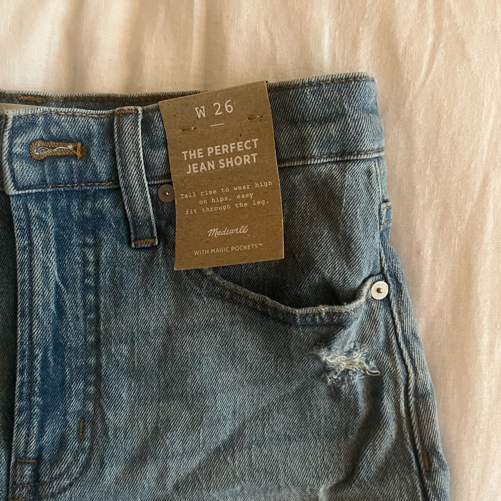 Madewell The Perfect Jean Short in Fiore Wash